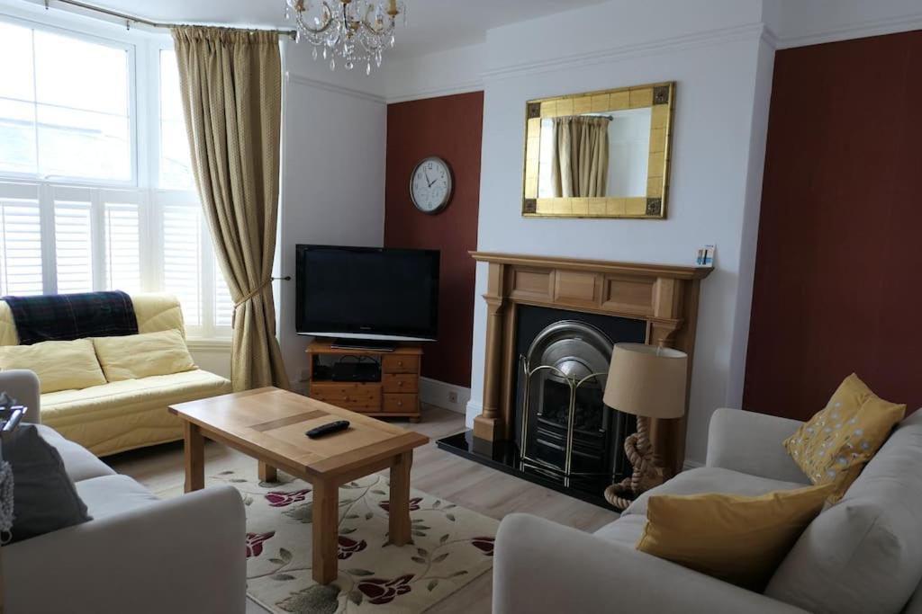Spacious First Floor Family Flat, Sea View Torquay Esterno foto